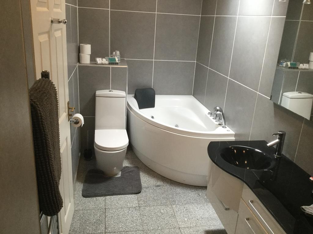 Homestead B&B Burgess Hill Esterno foto